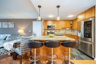 700 Grove St in Jersey City, NJ - Building Photo - Building Photo