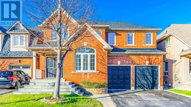 property at 2292 Blue Oak Cir