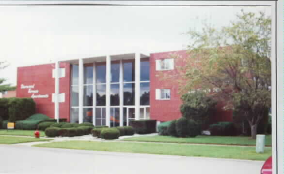 Sherwood Terrace Apartments in Wood Dale, IL - Building Photo