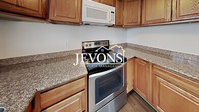 2416 S I St in Tacoma, WA - Building Photo - Building Photo