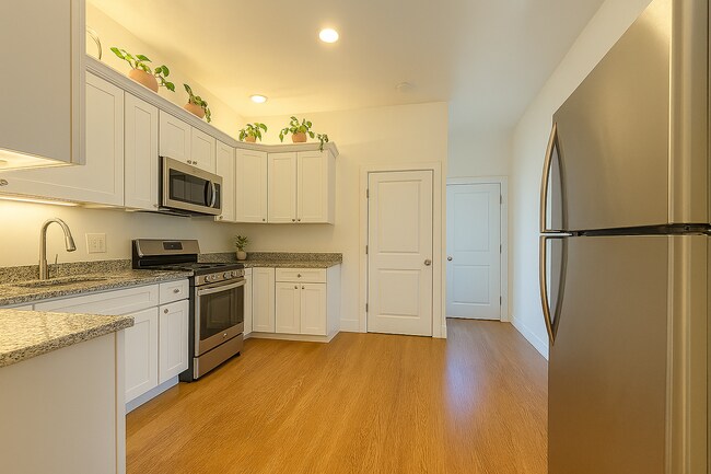 14 Creighton St, Unit 1 in Boston, MA - Building Photo - Building Photo