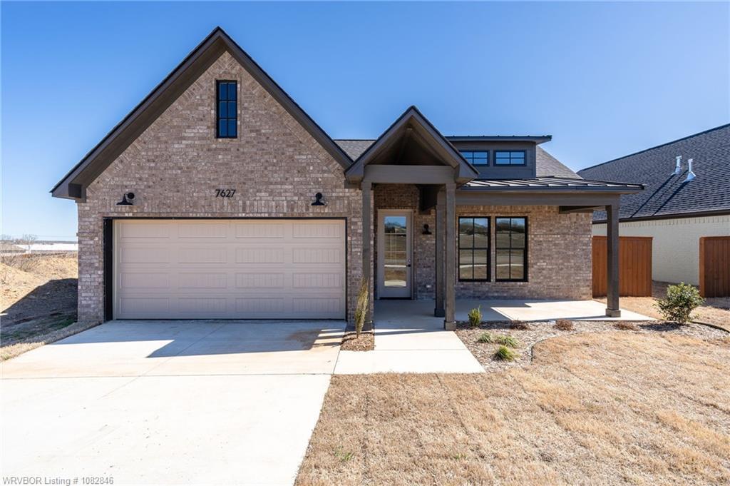 7627 Woodbine Ln in Fort Smith, AR - Building Photo