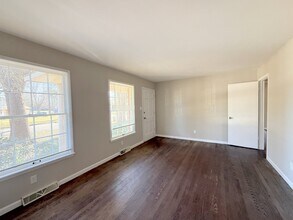 1729 Laverne Dr NW in Huntsville, AL - Building Photo - Building Photo