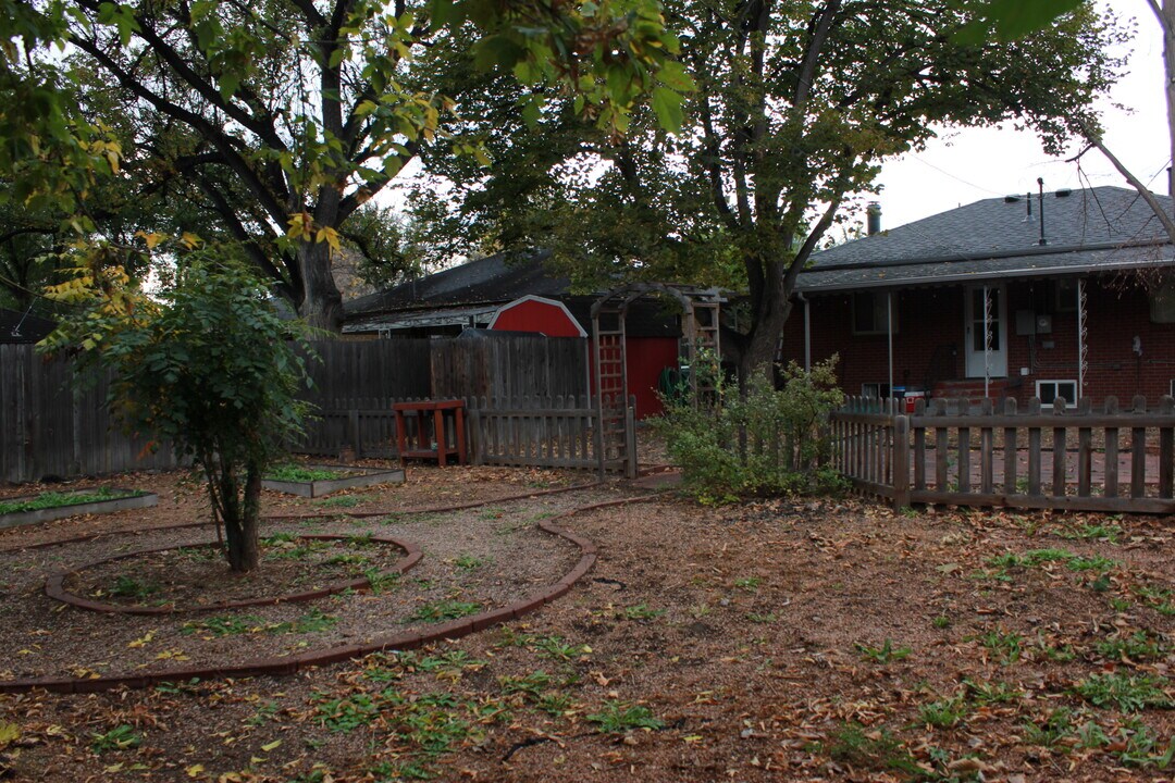 1210 Vance St, Unit Vance in Lakewood, CO - Foto de edificio