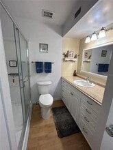 3900 Roxane Blvd in Sarasota, FL - Building Photo - Building Photo