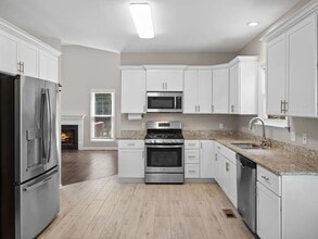 812 Magnolia Ct E in Nashville, TN - Building Photo - Building Photo