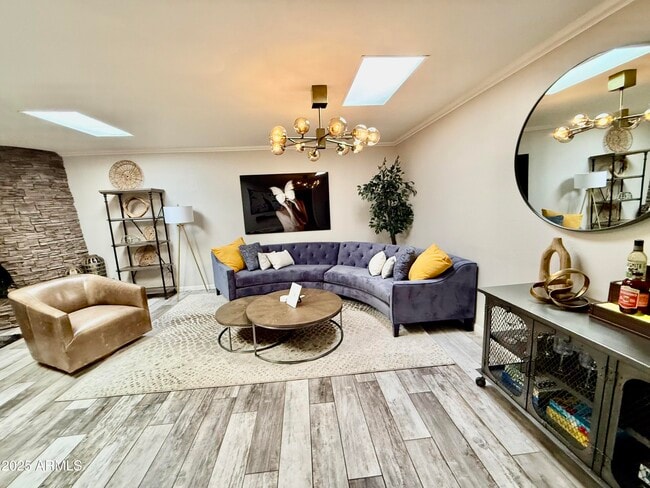 7734 E Minnezona Ave in Scottsdale, AZ - Foto de edificio - Building Photo