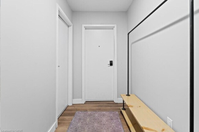 168-168 Picton St E in Hamilton, ON - Building Photo - Building Photo