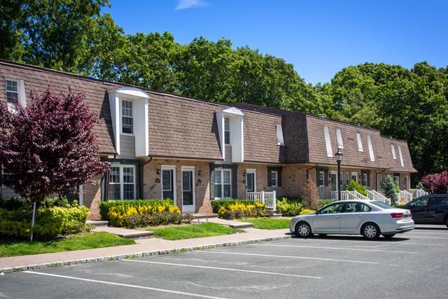 Fairfield Hillside At Coram in Coram, NY - Building Photo - Building Photo