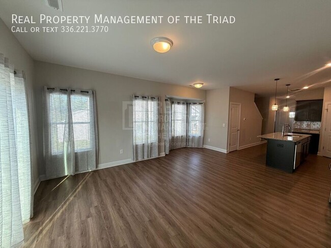 4915 Cannon Crossing Wy in Greensboro, NC - Building Photo - Building Photo