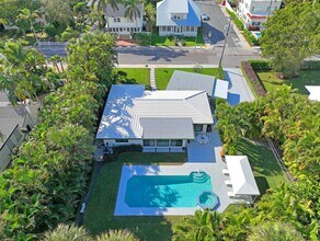 328 N Lakeside Dr in Lake Worth Beach, FL - Building Photo - Building Photo