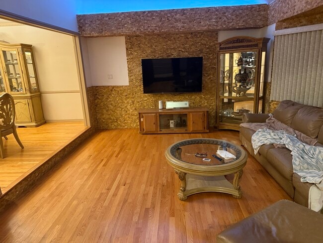 51 Davison Ave in East Rockaway, NY - Building Photo - Building Photo