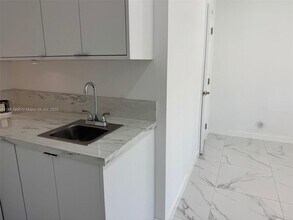 15620 SW 146th Ave in Miami, FL - Building Photo - Building Photo
