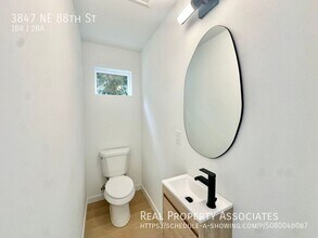 3847 NE 88th St in Seattle, WA - Building Photo - Building Photo