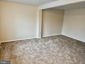 3723 Castle Terrace in Silver Spring, MD - Building Photo - Building Photo