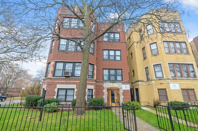 8001-03 S Champlain Ave Chicago IL in Chicago, IL - Foto de edificio - Interior Photo