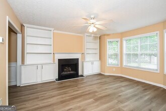 411 Hillcrest Cmns in Canton, GA - Building Photo - Building Photo