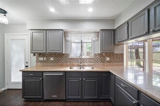 4426 Echo Falls Dr in Houston, TX - Building Photo - Building Photo