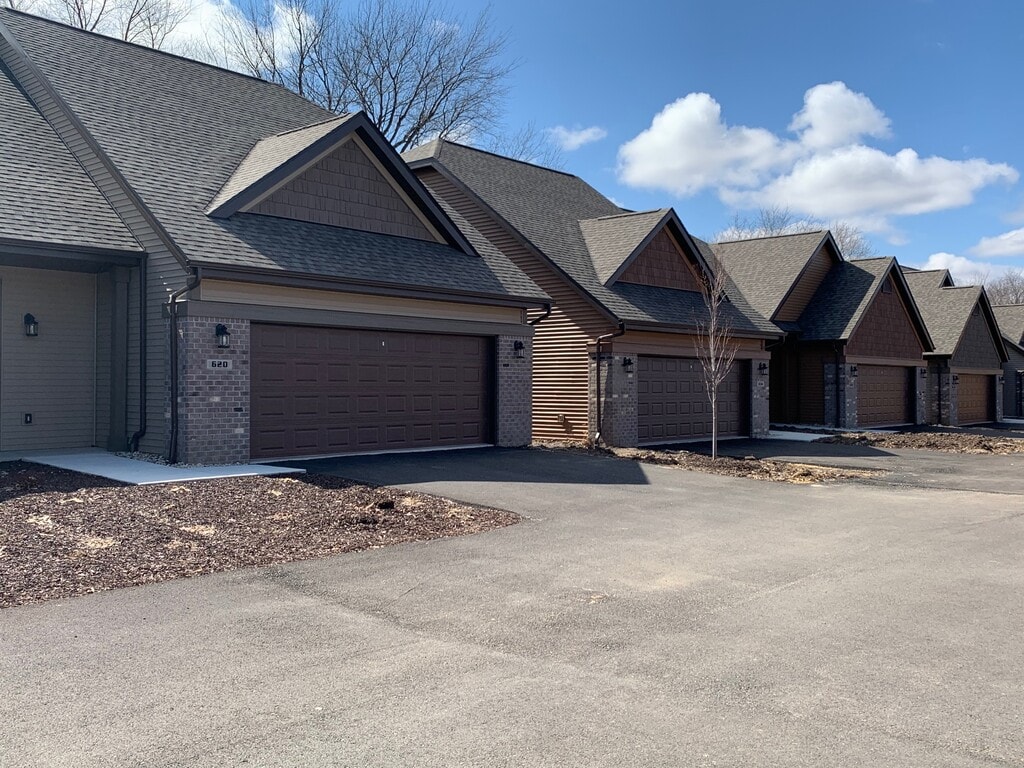 Terra Creek Apartments in Rockford, IL