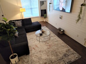 4468 Highwood Park Dr in Atlanta, GA - Building Photo - Building Photo