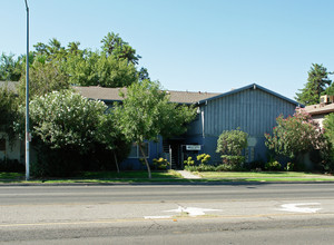 1959 W Shields Ave in Fresno, CA - Building Photo - Building Photo