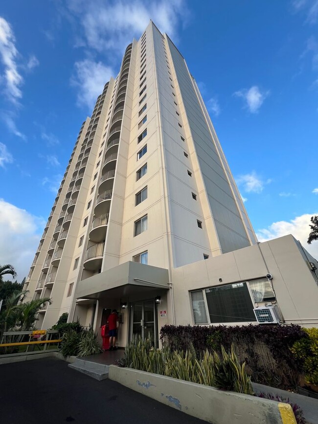 property at 98-1030 Moanalua Rd