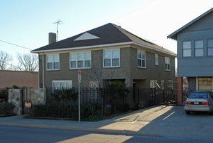 1122 N Zang Blvd Apartments