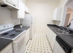 581 Brantley Terrace in Altamonte Springs, FL - Building Photo - Building Photo