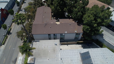 727 W Hyde Park Blvd in Inglewood, CA - Building Photo - Building Photo