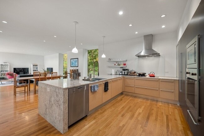 property at 35 Thornberry Rd
