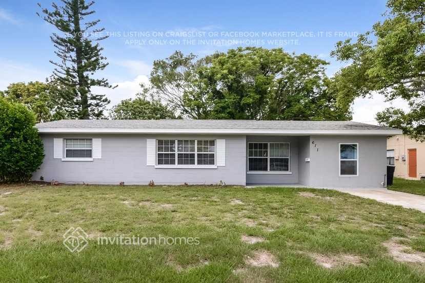 611 60th Ave S in St. Petersburg, FL - Building Photo