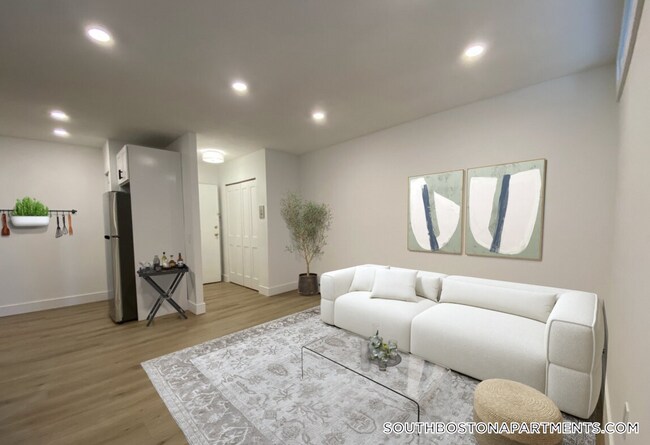 741 E 6th St, Unit 32