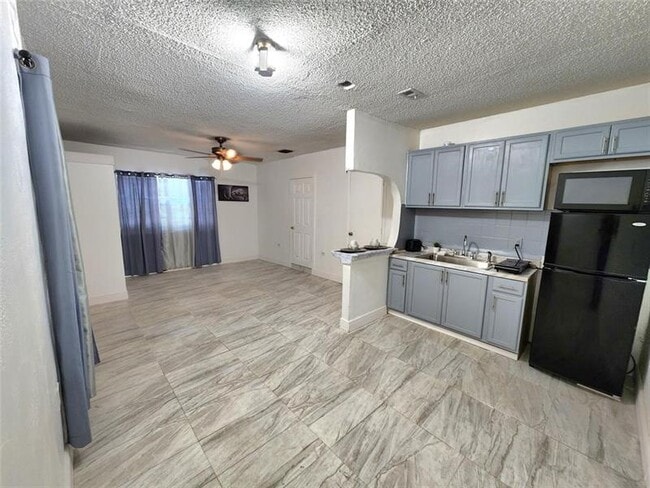 3962 NW 170th St in Miami Gardens, FL - Building Photo - Building Photo