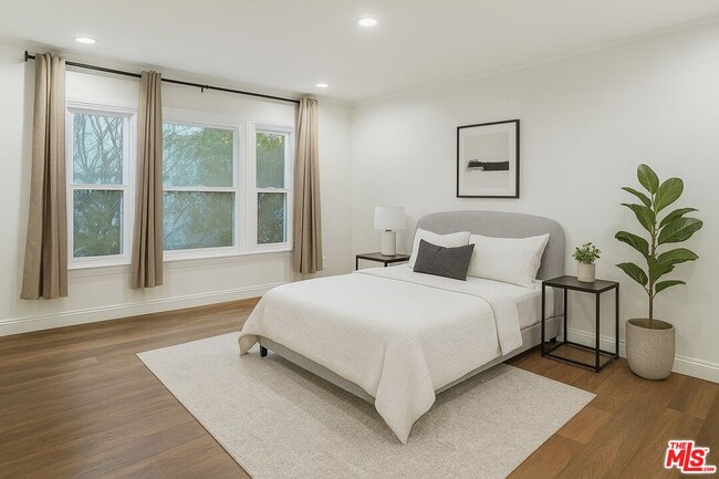 10517 Holman Ave in Los Angeles, CA - Building Photo - Building Photo