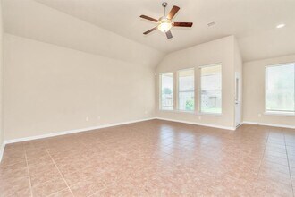9407 Vista Falls Ct in Richmond, TX - Building Photo - Building Photo