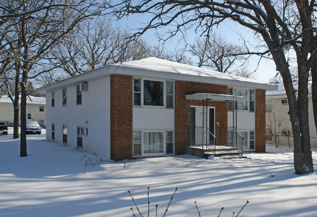 2828 Verndale Ave in Anoka, MN - Building Photo