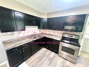 3001 Wheaton Ave in St. Louis, MO - Building Photo - Building Photo