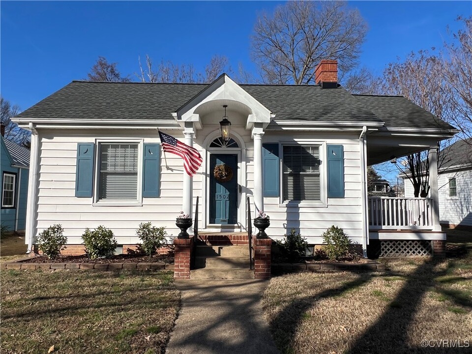 1502 Greycourt Ave in Richmond, VA - Building Photo