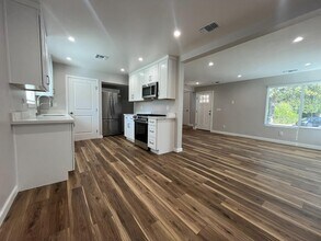 12 Greenwood Ln in Redwood City, CA - Building Photo - Building Photo