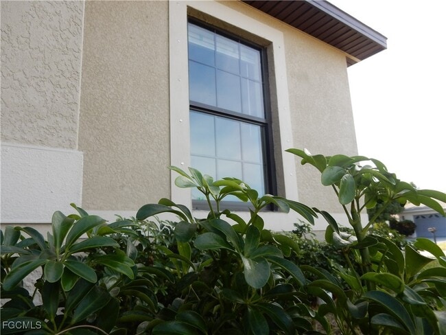 property at 530 SE 6th St