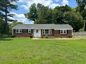 1119 Nashville Hwy in Columbia, TN - Building Photo