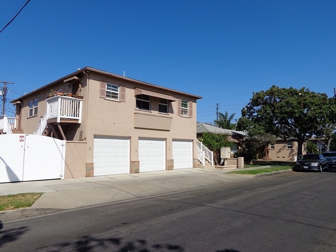 3764 Tilden Ave in Los Angeles, CA - Building Photo