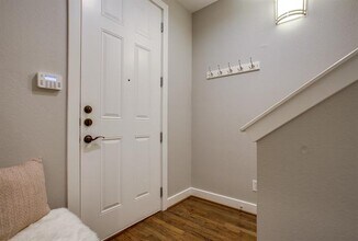 4211 Rawlins St in Dallas, TX - Building Photo - Building Photo