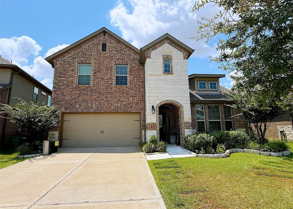 28726 Pearl Bridge Ln in Katy, TX - Building Photo