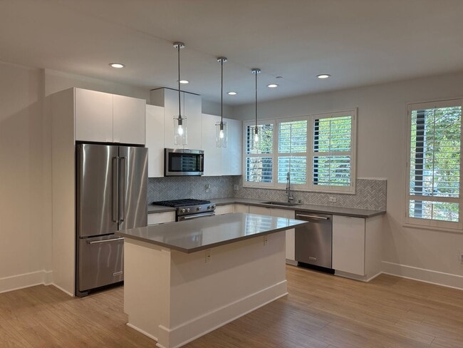 4201 Pennsylvania Ave in Glendale, CA - Building Photo - Building Photo