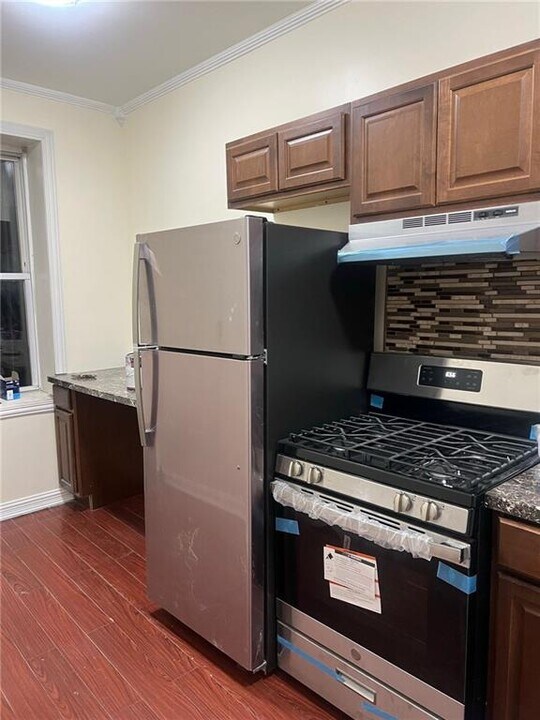 353 E 26th St in Brooklyn, NY - Building Photo