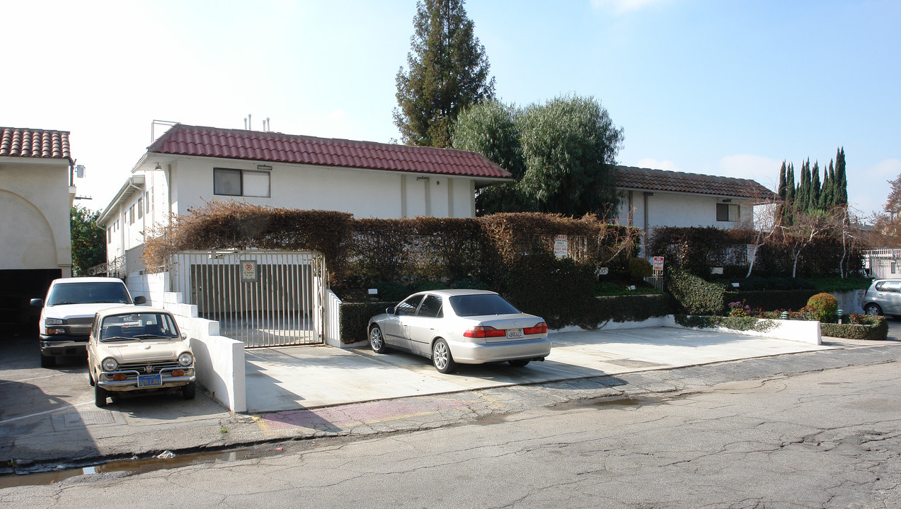 14630-14634 Gault St in Van Nuys, CA - Building Photo