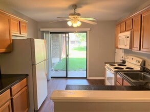 148 Dunteman Dr in Glendale Heights, IL - Building Photo - Building Photo