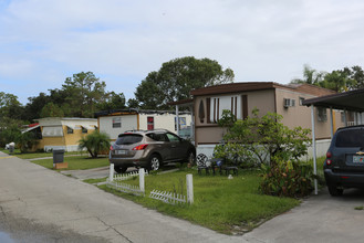 Conway Circle in Belle Isle, FL - Building Photo - Building Photo