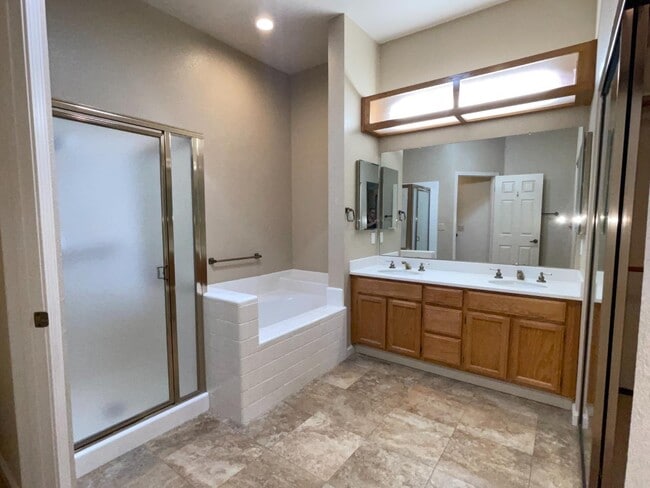 7711 Galloway Dr in San Jose, CA - Building Photo - Building Photo